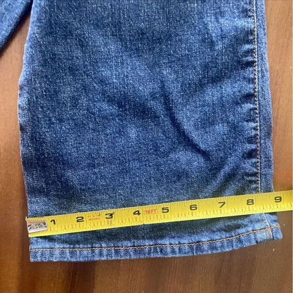 Lucky Brand Dungarees Mid Rise Flare Reg Length Medium Wash Jeans Size 30 - Picture 12 of 12